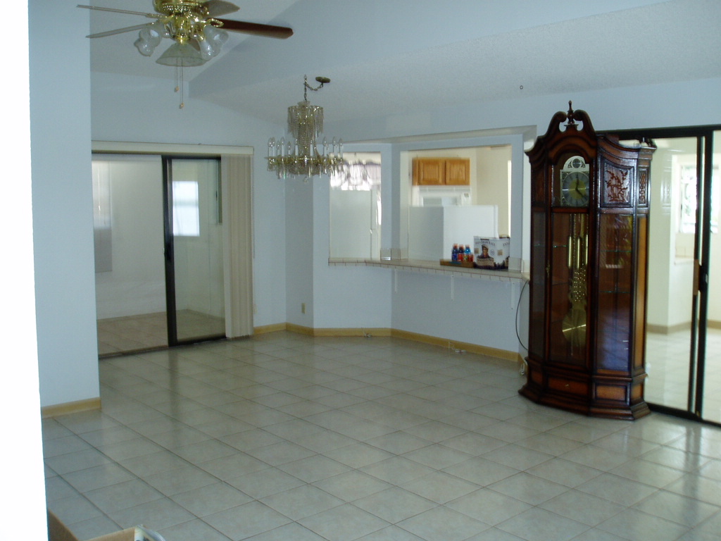 livingroom.jpg